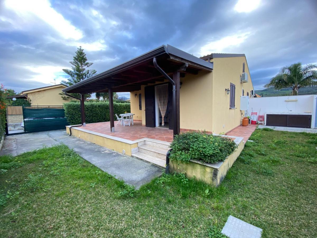 Villa Indipendente Le Coccinelle Beach Mare Piscina A 250 Mt Dal Mare Con Servizio Di Piscina A 400 Mt 12 K Da Cefalu Campofelice Di Roccella Zewnętrze zdjęcie