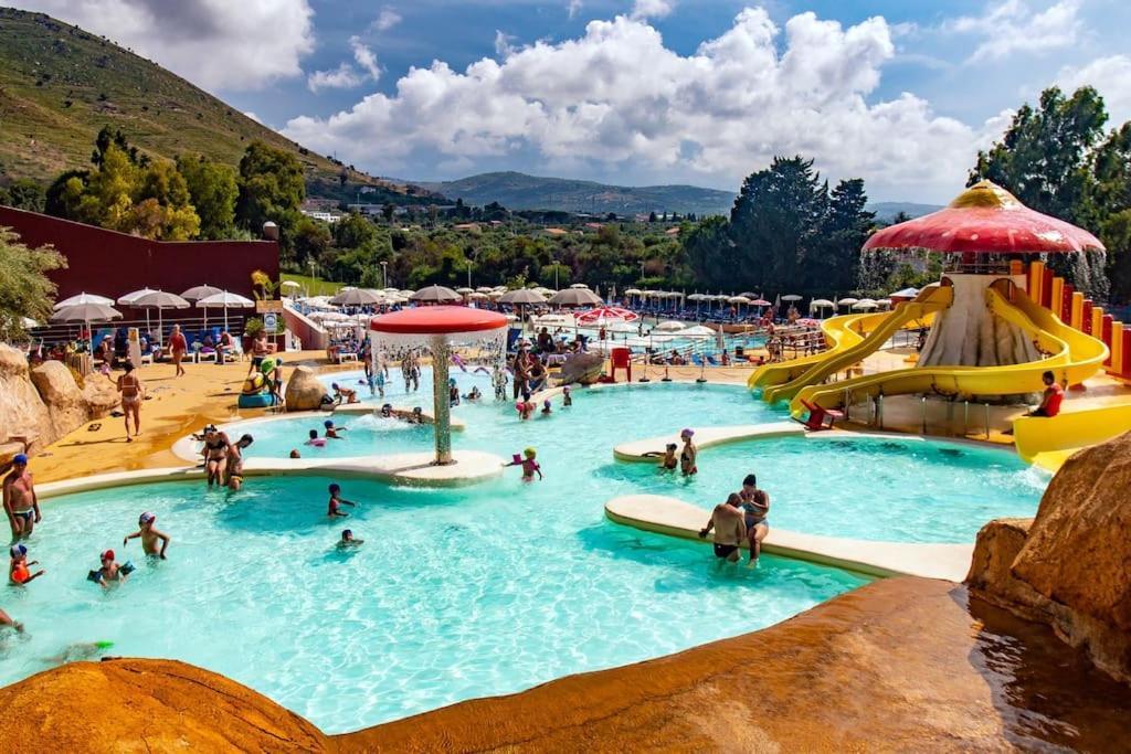 Villa Indipendente Le Coccinelle Beach Mare Piscina A 250 Mt Dal Mare Con Servizio Di Piscina A 400 Mt 12 K Da Cefalu Campofelice Di Roccella Zewnętrze zdjęcie